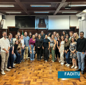Alunos de Relações Internacionais da FADITU realizam visita guiada à Câmara Municipal de Itu