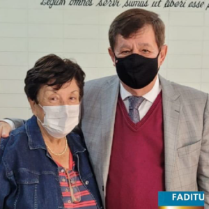 Homenagem aos professores por 35 anos dedicados à vida acadêmica